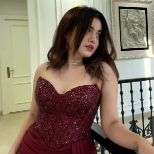 Call Girls In Sarojini Nagar 9711800081 Escort Service