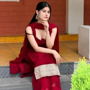 Call Girls In Vasundhara Enclave 9711800081 Escort Service